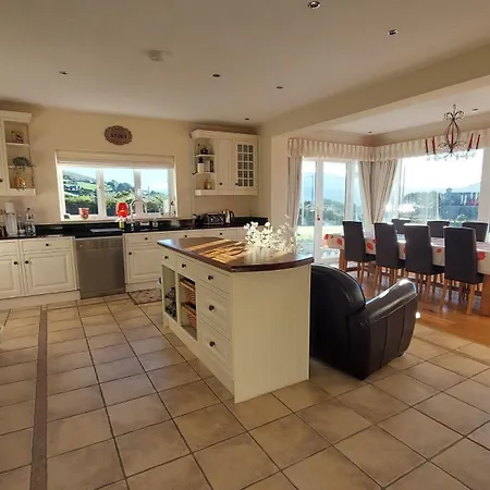 Kerry Lakesview Waterville